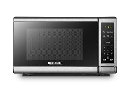 BLACK+DECKER EM720CB7 Digital Microwave Oven with Turntable