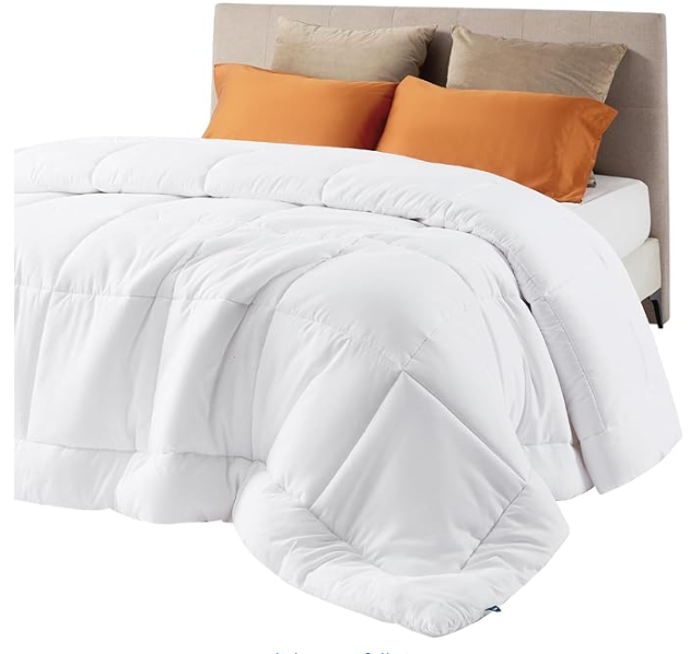 Bedsure Comforter Duvet Insert - Quilted Comforters Queen Size, All Season Duvet, GentleSoft Down Alternative Bedding Blanket, with 8 Tabs, Gifts for Women/Men, White, Queen 88 x 88 Inches